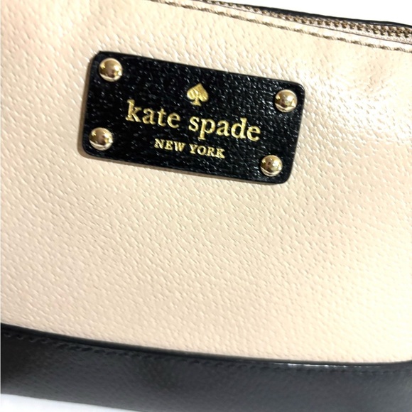Kate Spade Elegant Black and Cream Crossbody - Picture 4 of 9